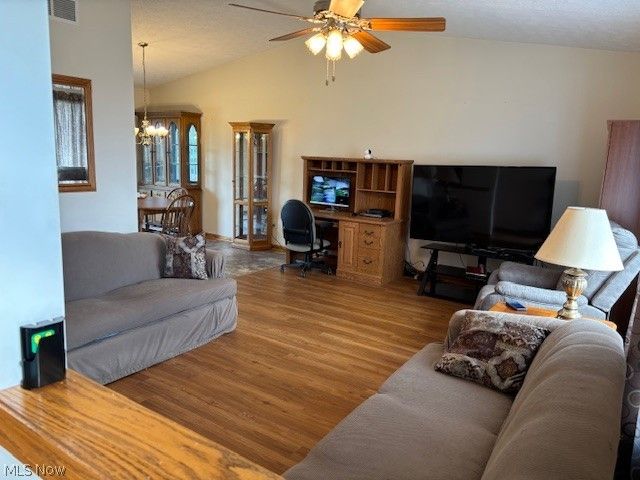 25486 Ridge Road, East Rochester, OH 44625