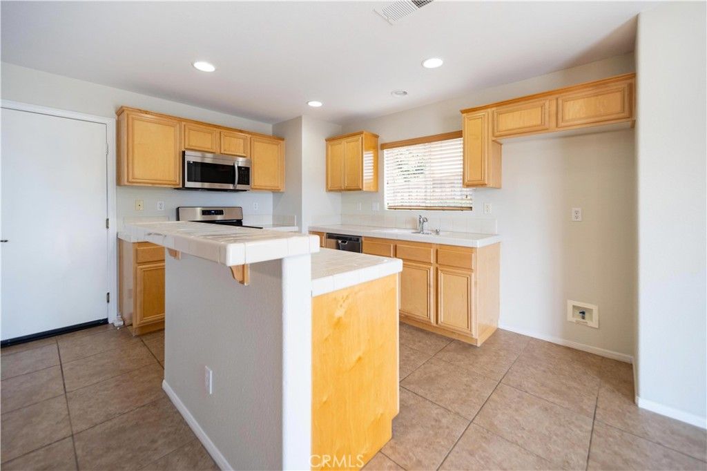 Image 2 of property listing at 29448 Rock Point, Lake Elsinore, CA 92530