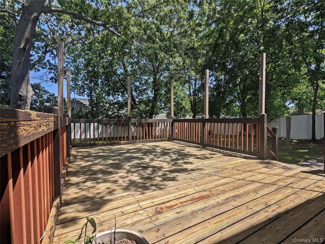 17 Belair Road, Selden, NY 11784