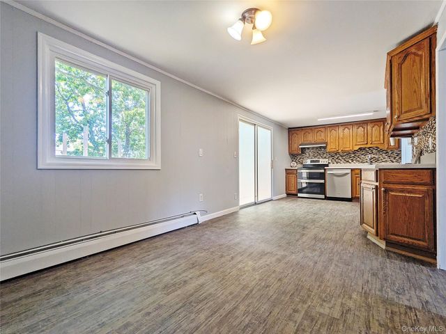 17 Belair Road, Selden, NY 11784