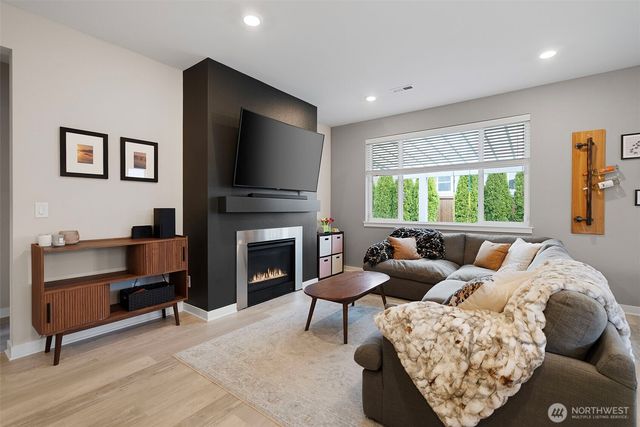 19939 23rd Avenue Ct E, Spanaway, WA 98387