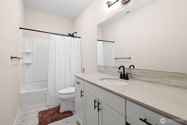 19939 23rd Avenue Ct E, Spanaway, WA 98387