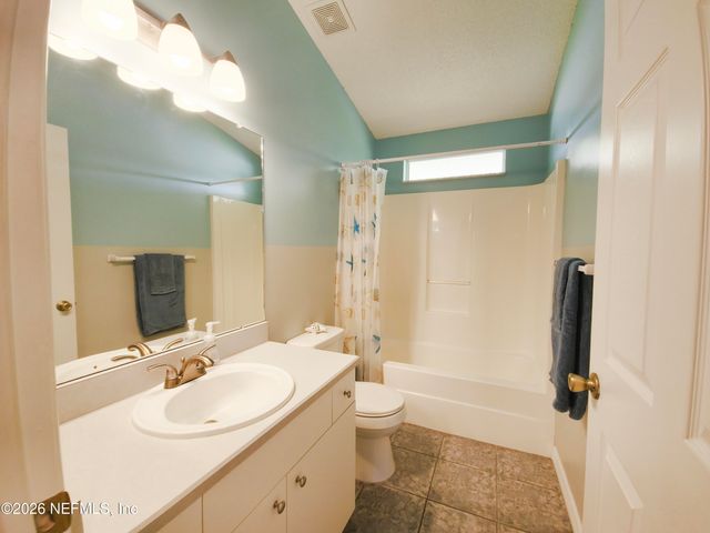 29 ROYAL OAK Drive, Palm Coast, FL 32164