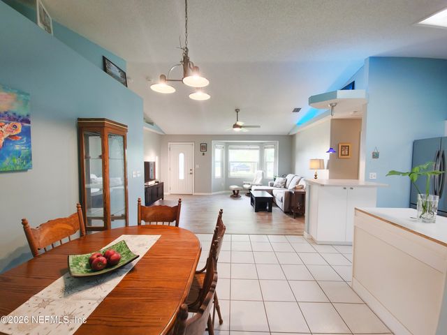 29 ROYAL OAK Drive, Palm Coast, FL 32164