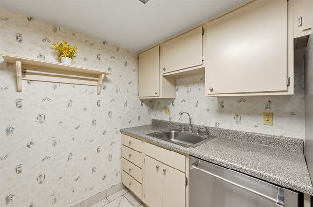 1400 Smokey Wood Dr 601, Swissvale, PA 15218