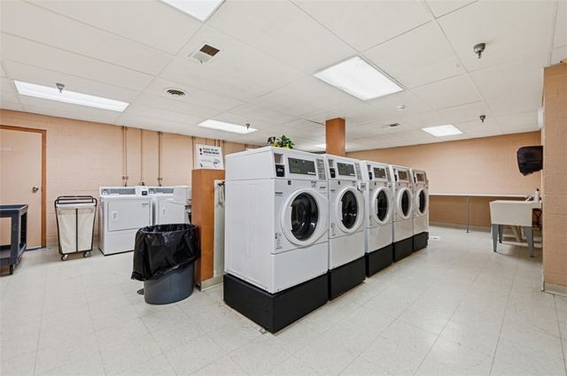 1400 Smokey Wood Dr 601, Swissvale, PA 15218