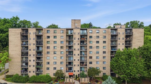 1400 Smokey Wood Dr 601, Swissvale, PA 15218