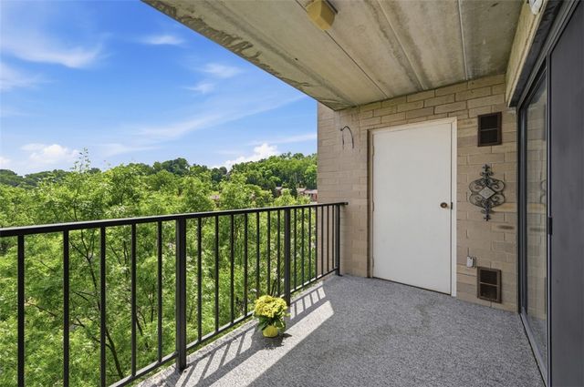 1400 Smokey Wood Dr 601, Swissvale, PA 15218