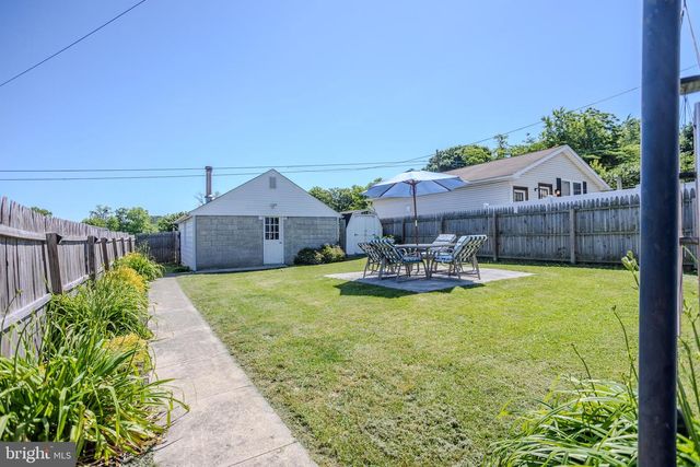 822 MCALLISTER ST, Hanover, PA 17331