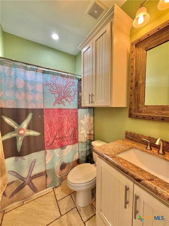 Image 19 of property listing at 403 W Maple Street, Port O'connor, TX 77982