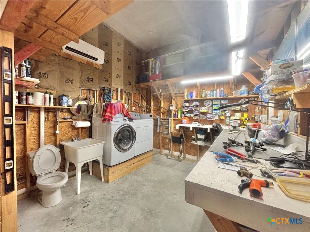 Image 33 of property listing at 403 W Maple Street, Port O'connor, TX 77982