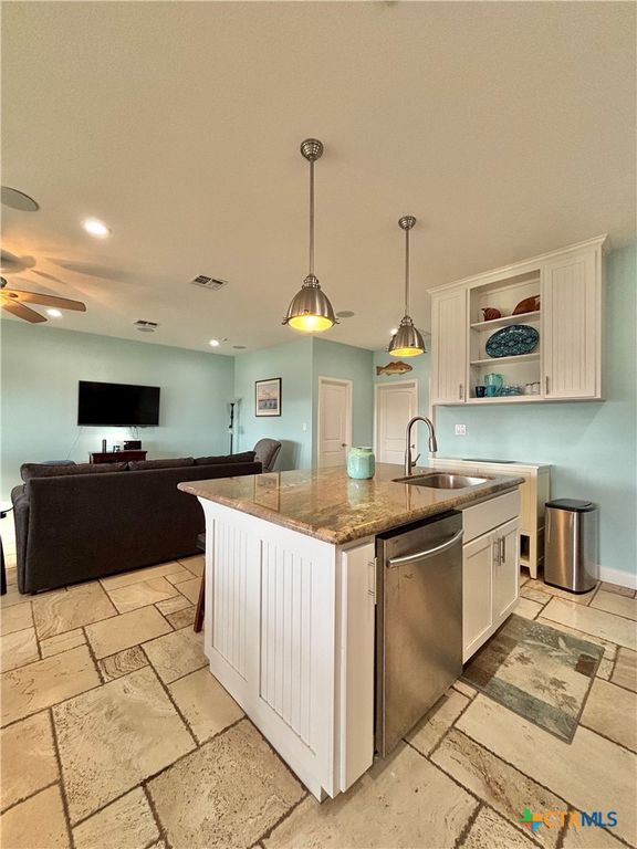 Image 7 of property listing at 403 W Maple Street, Port O'connor, TX 77982