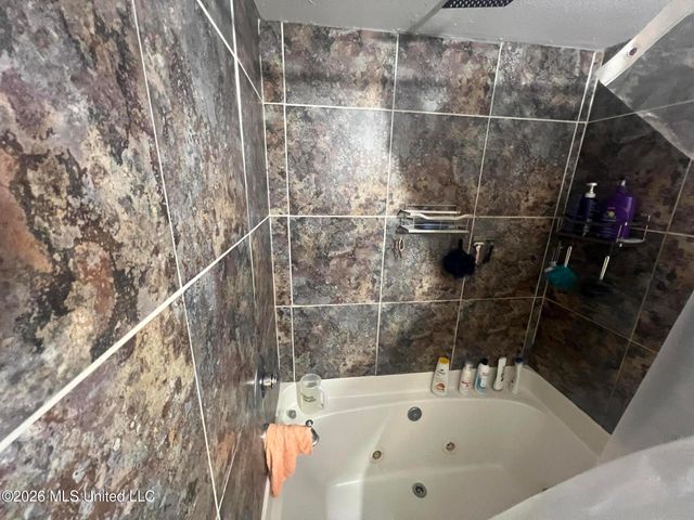 214 Querens Avenue, Biloxi, MS 39530