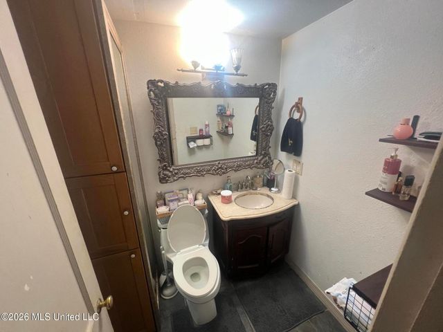 214 Querens Avenue, Biloxi, MS 39530