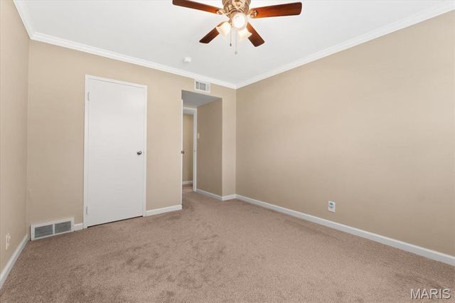5 Delcrest Court 101, St Louis, MO 63124