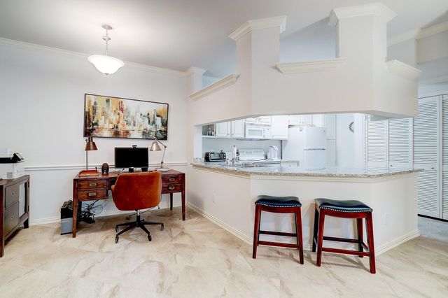 2111 Welch Street A129, Houston, TX 77019