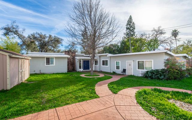 3838 Circle Dr, Loomis, CA 95650