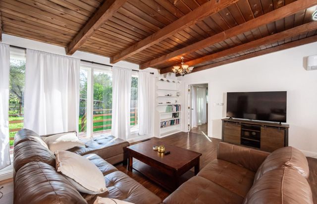 3838 Circle Dr, Loomis, CA 95650