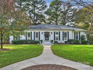 6624 Long Meadow Road, Charlotte, NC 28210