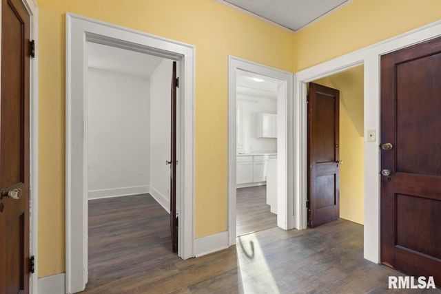 1816 W CALLENDER Avenue, Peoria, IL 61606