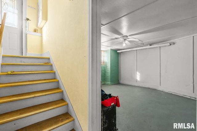 1816 W CALLENDER Avenue, Peoria, IL 61606