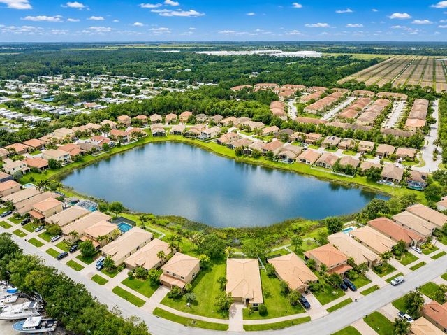 3392 SW Porpoise Circle, Stuart, FL 34997