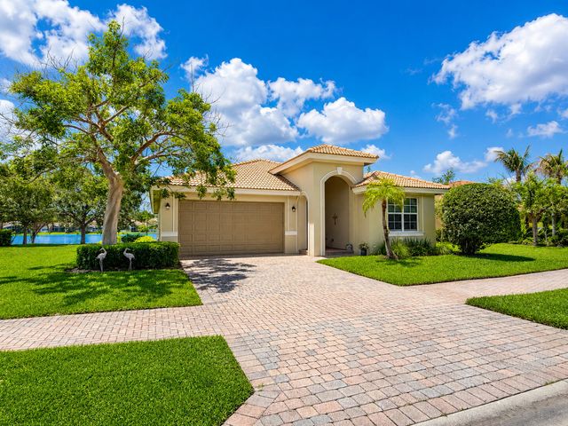 3392 SW Porpoise Circle, Stuart, FL 34997