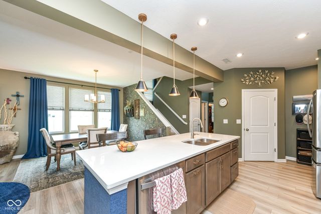 927 Tuxedo Drive, Westfield, IN 46074