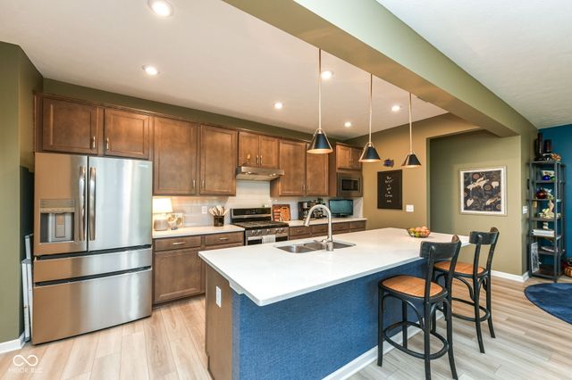 927 Tuxedo Drive, Westfield, IN 46074