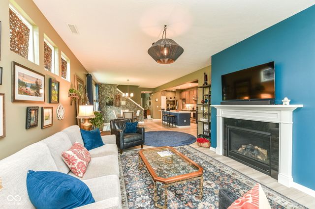 927 Tuxedo Drive, Westfield, IN 46074