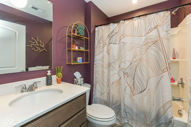 927 Tuxedo Drive, Westfield, IN 46074