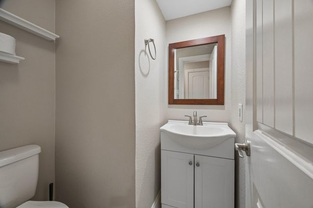 9826 Carlow Lane, La Porte, TX 77571