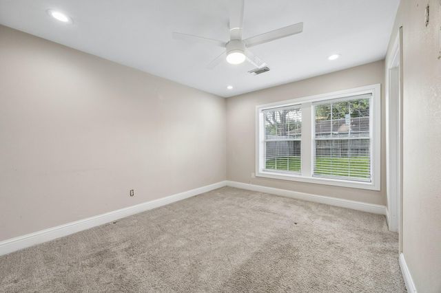 9826 Carlow Lane, La Porte, TX 77571