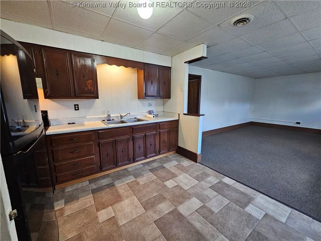 276 Frost Lane, Gallipolis Ferry, WV 25515