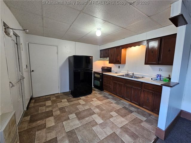 276 Frost Lane, Gallipolis Ferry, WV 25515