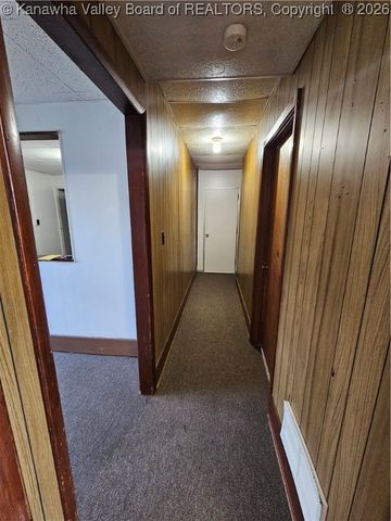 276 Frost Lane, Gallipolis Ferry, WV 25515