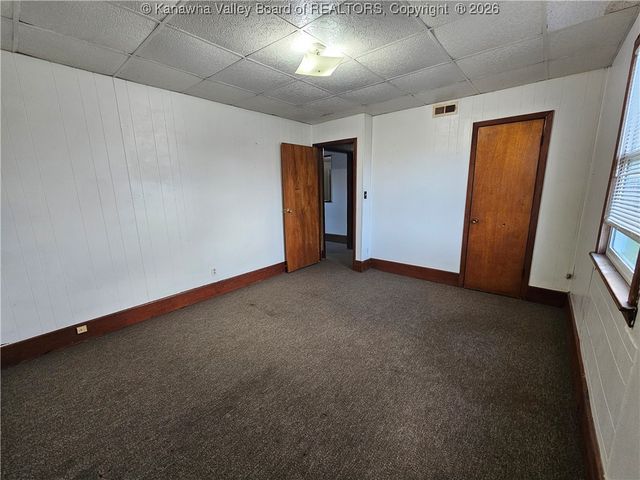 276 Frost Lane, Gallipolis Ferry, WV 25515