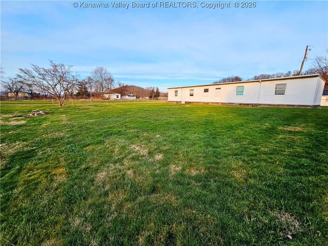 276 Frost Lane, Gallipolis Ferry, WV 25515