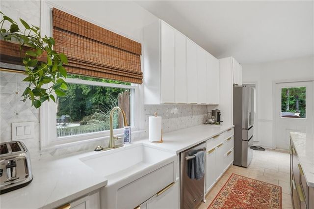 4431 Village Springs Run, Atlanta, GA 30338