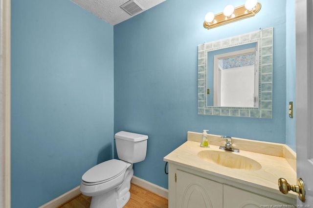 2123 Clinchfield Drive, Fayetteville, NC 28304