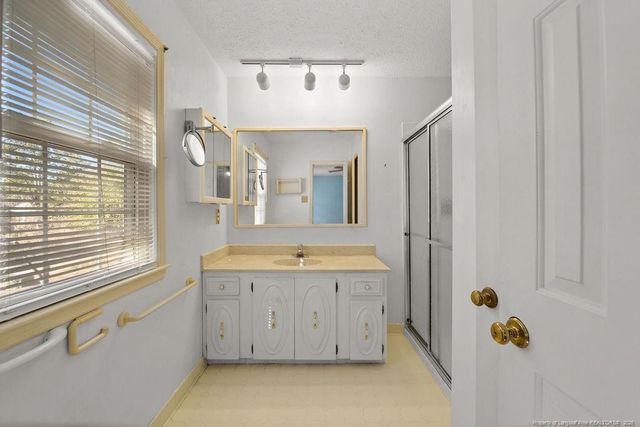 2123 Clinchfield Drive, Fayetteville, NC 28304