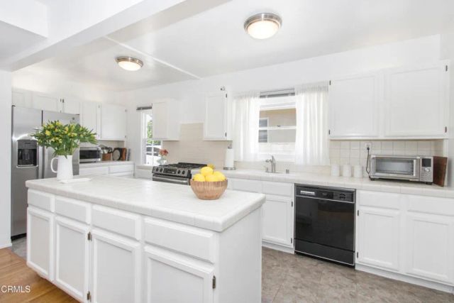 1818 Roosevelt, Altadena, CA 91001