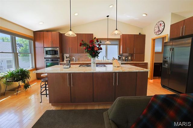 554 Prentice Drive, St Peters, MO 63376