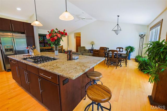 554 Prentice Drive, St Peters, MO 63376