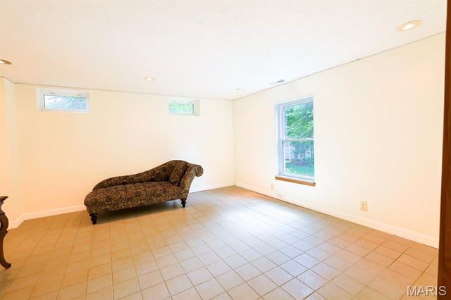554 Prentice Drive, St Peters, MO 63376