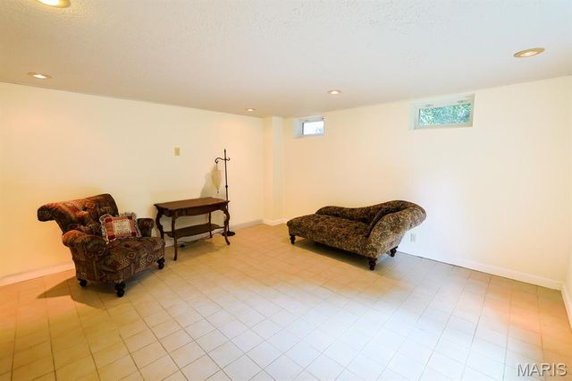 554 Prentice Drive, St Peters, MO 63376