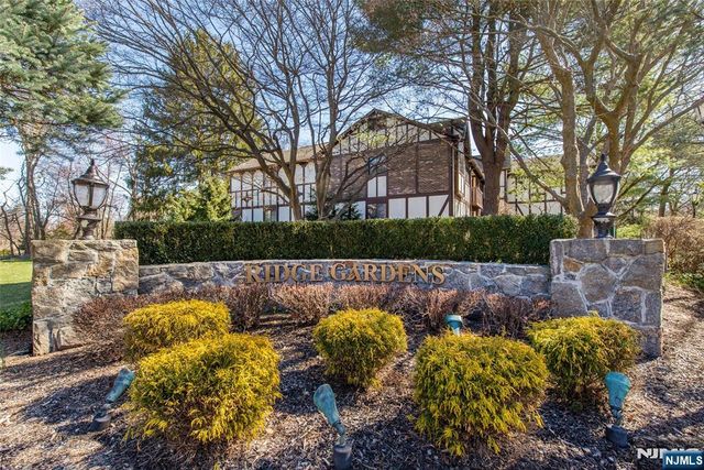 1406 Faulkner Court, Mahwah, NJ 07430