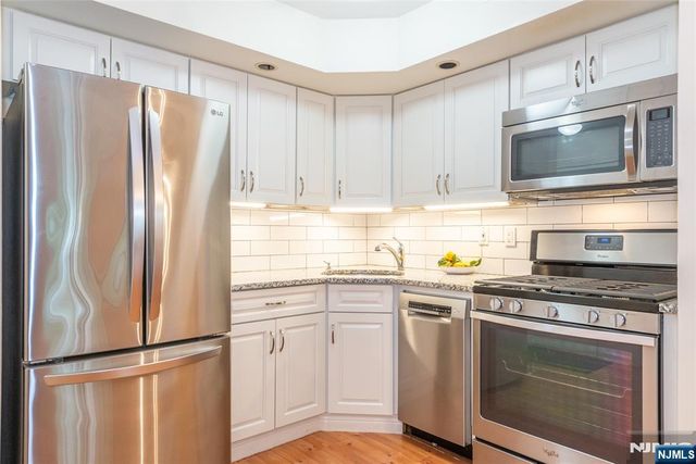 1406 Faulkner Court, Mahwah, NJ 07430