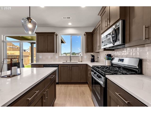 4308 Ne 185TH St, Vancouver, WA 98686