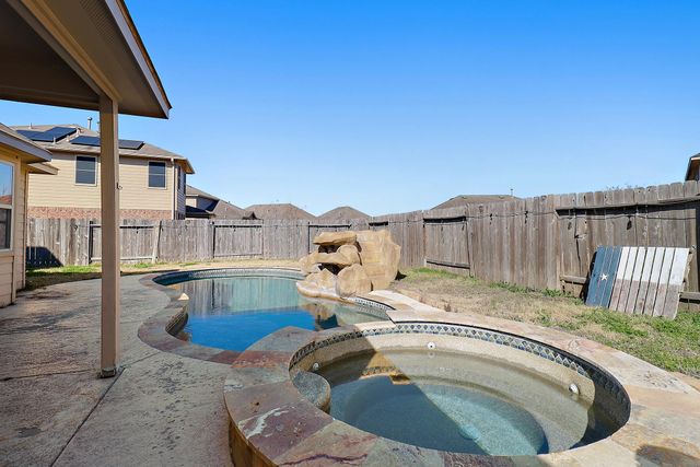 18810 Deer Trace Drive, Crosby, TX 77532